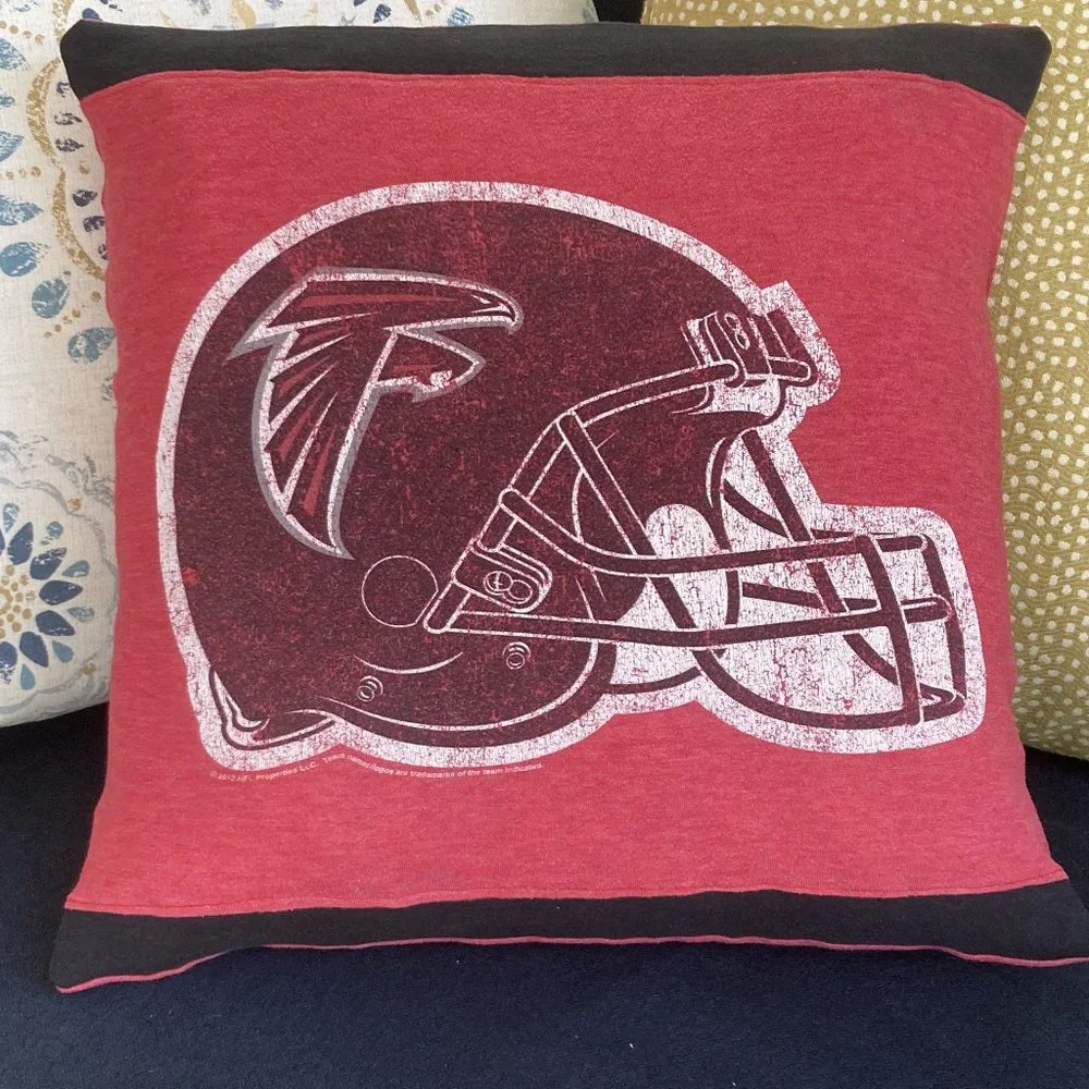 Atlanta Falcons NFL Football handmade upcycled T-shirt 16x16 throw pillow cover